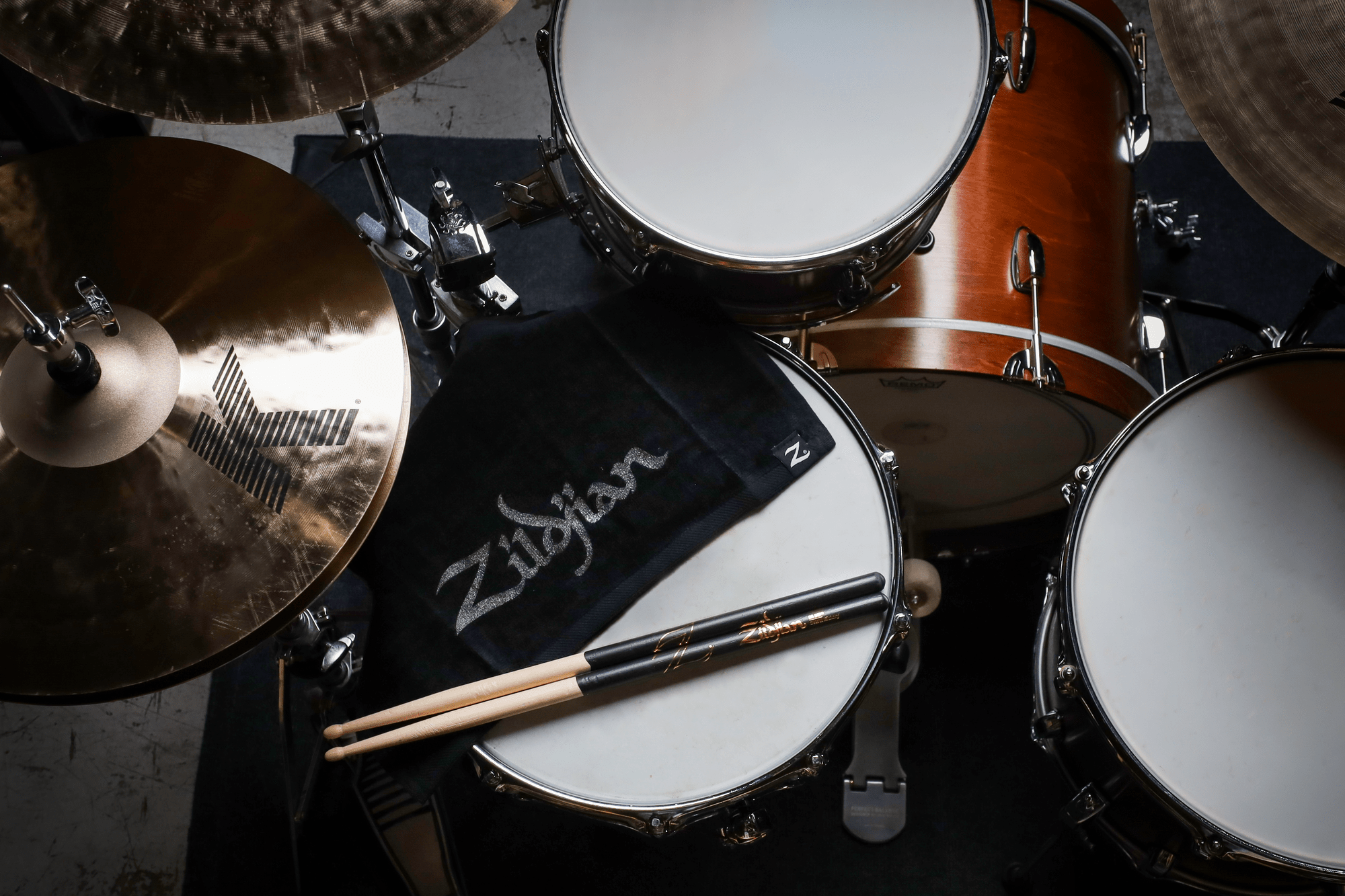 Asciugamano nero per batteristi ZildjianAsciugamano nero per batteristi Zildjian  